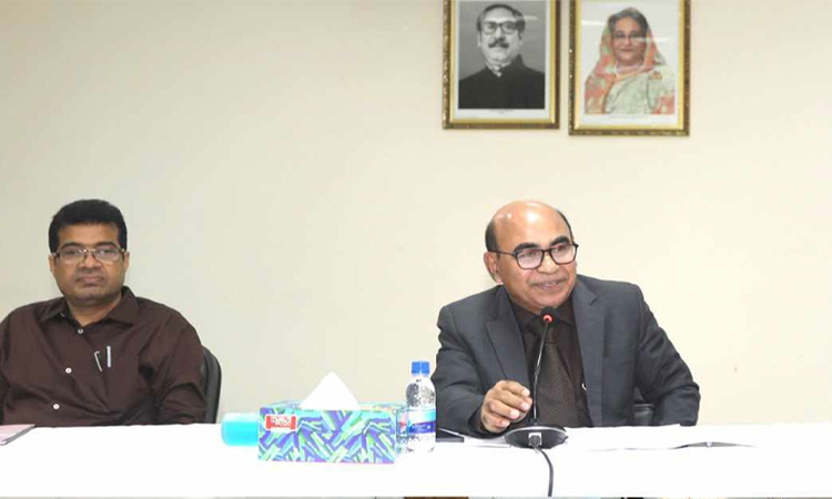স্নাতক স্তরে বাধ্যতামূলক ইন্টার্নশিপ চালুর পরামর্শ ইউজিসির