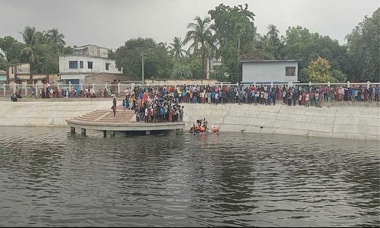 মেহেরপুরে গড়পুকুরে ডুবে স্কুলছাত্রের মৃত্যু