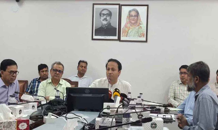 বন্যাকবলিত অঞ্চলে এইচএসসি পরীক্ষা স্থগিত থাকবে: শিক্ষামন্ত্রী