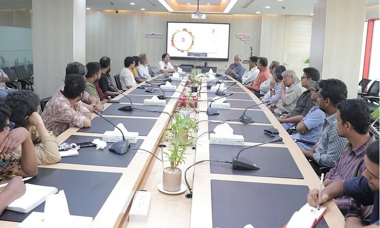 'তরুণ পাঠকদের পড়ার আনন্দ বাড়াতে দিতে হবে বৈচিত্র্যময় বই'