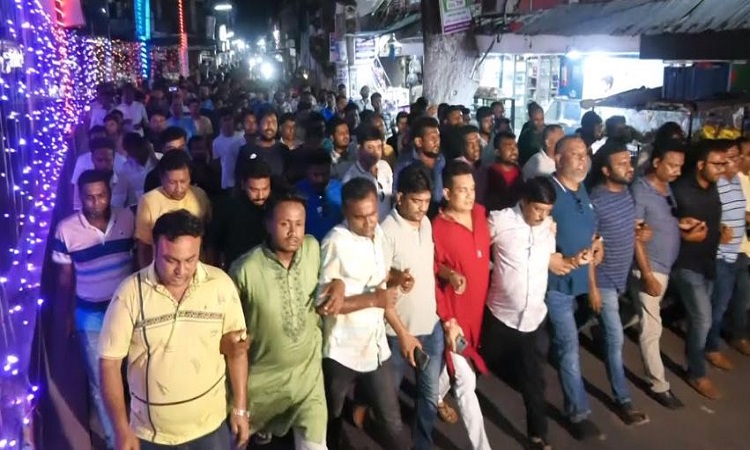 ঝিনাইদহ জেলা আ. লীগের সাধারণ সম্পাদককে আটকের প্রতিবাদে বিক্ষোভ মিছিল