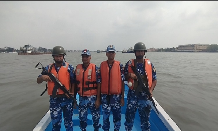 ঈদুল আজহাকে সামনে রেখে নিরাপত্তা জোরদার বাংলাদেশ কোস্টগার্ডের