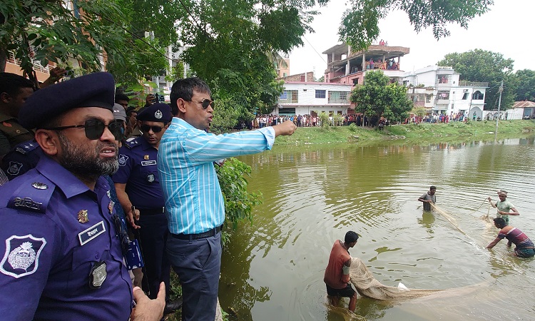 গ্যাস বাবুর ফেলে দেয়া ফোন উদ্ধারে অভিযান, কিছুই মেলেনি ঝিনাইদহের সেই পুকুরে
