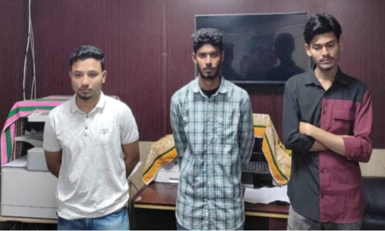 ছিনতাইয়ে জড়িত থাকায় জাবি’র তিন শিক্ষার্থীকে বহিষ্কার