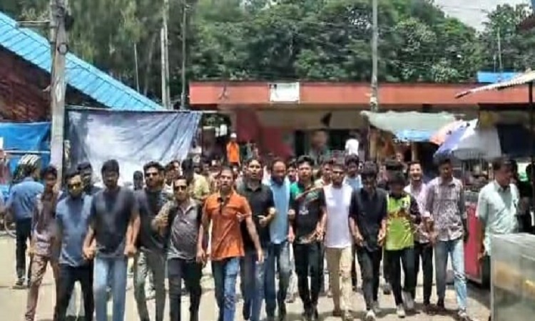 চবি ছাত্রদলের বিক্ষোভ মিছিল