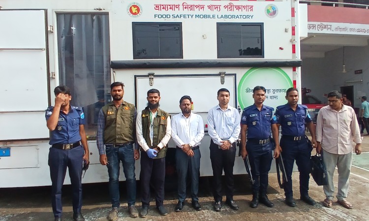 অস্বাস্থ্যকর পরিবেশে খাবার তৈরি করায় ১০ হাজার টাকা জরিমানা
