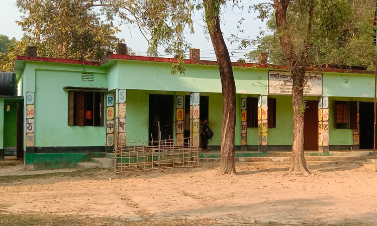 লামায় প্রধান শিক্ষক নেই ১৮ সরকারি প্রাথমিক বিদ্যালয়