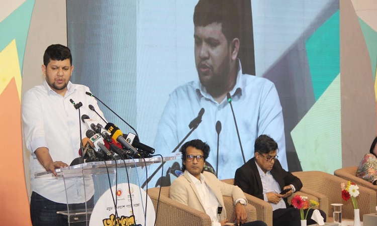এবার হোঁচট খেলে দেশের মানুষ আর উঠে দাঁড়াতে পারবে না : মাহফুজ আলম