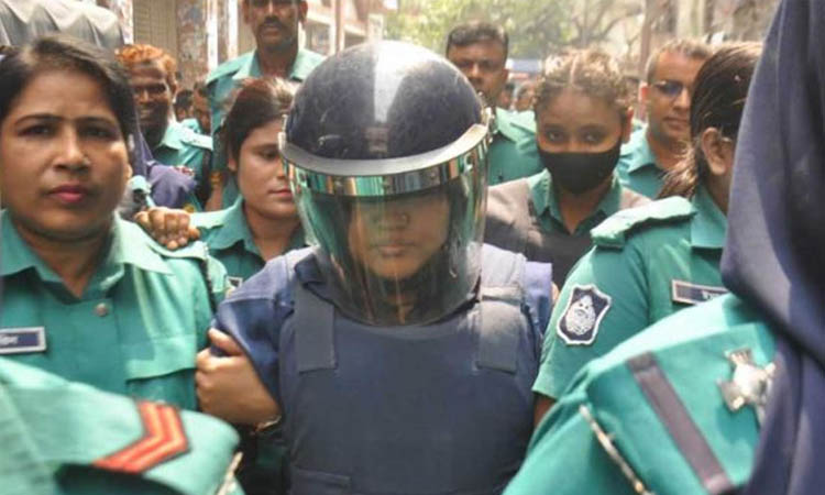 দুই মামলায় ৬ দিনের রিমান্ডে মমতাজ