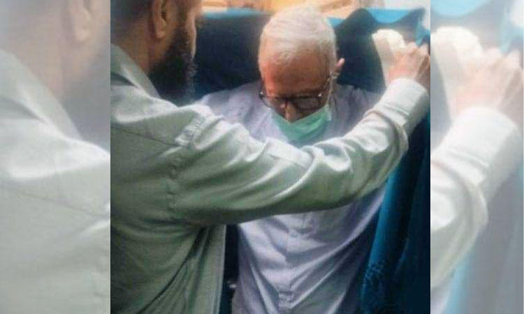 দেশে ফিরেছেন সাবেক রাষ্ট্রপতি আব্দুল হামিদ