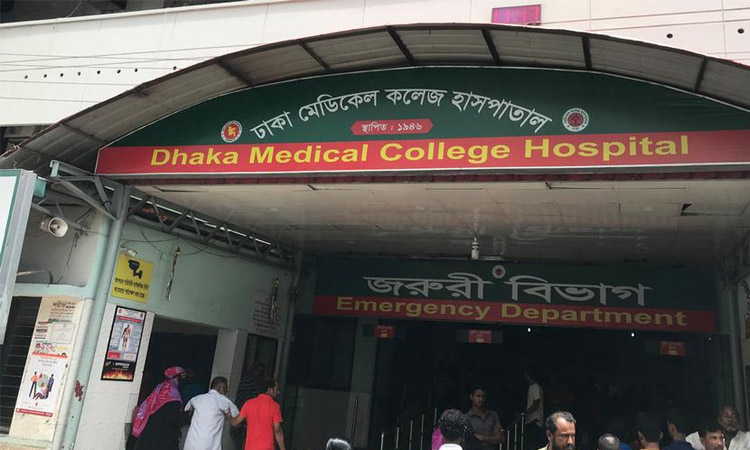 বাড্ডায় দ্রুতগামী গাড়ির ধাক্কায় কিশোর নিহত