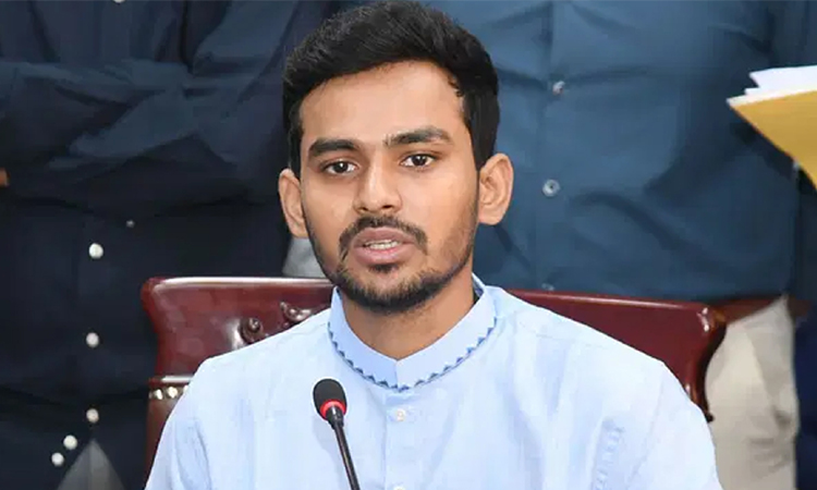 অভ্যুত্থানের প্রধান কারণ ছিল বেকারত্ব দূর করা, তবে কমেনি: আসিফ