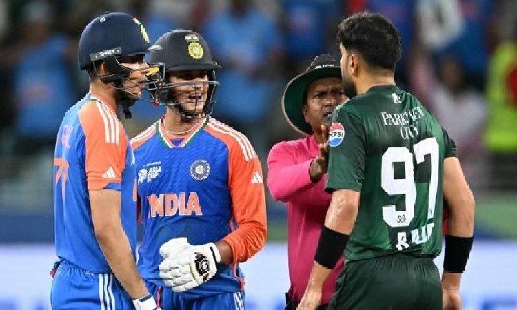 অভিষেক ঝড়ে উড়ে গেল পাকিস্তান