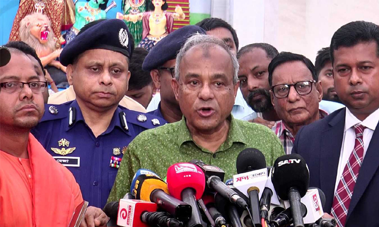 দুর্গাপূজা ঘিরে কোনো ধরনের নিরাপত্তা ঝুঁকি নেই: স্বরাষ্ট্র উপদেষ্টা