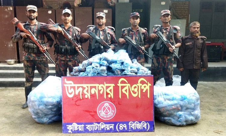 বিজিবি’র পৃথক অভিযানে ১৩ লক্ষাধিক টাকার বিভিন্ন মাদক ও কারেন্ট জাল উদ্ধার