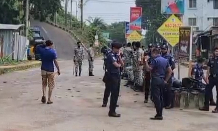 খাগড়াছড়িতে চলছে ১৪৪ ধারা, ১০ প্লাটুন পুলিশ-বিজিবি মোতায়েন