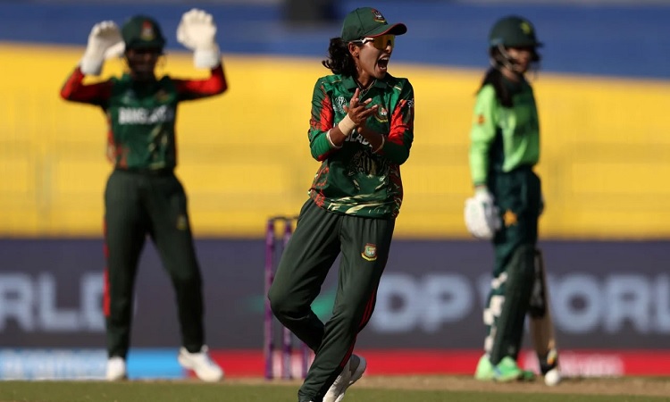 পাকিস্তানকে কোনঠাসা করেছে বাংলাদেশ