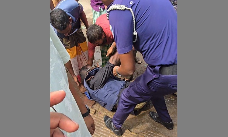আটককৃত চাঁদাবাজদের ছাড়িয়ে নিতে অতিরিক্ত পুলিশ সুপারের ওপর হামলা