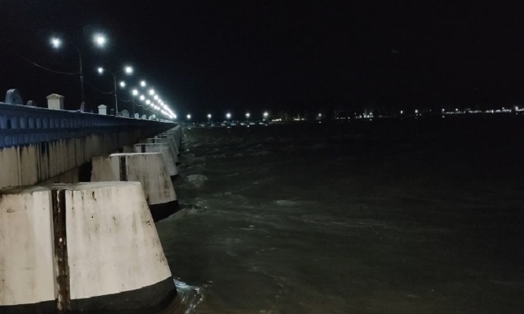 তিস্তার পানি বিপৎসীমার ৩০ সেন্টিমিটার উপরে , রেড এলার্ট জারি