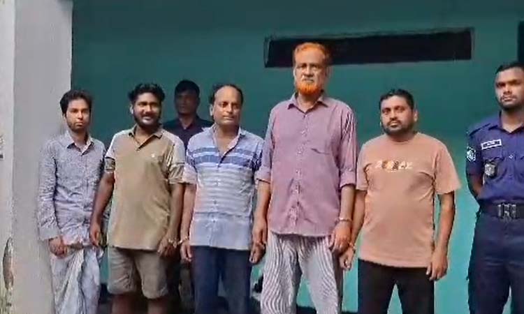 ধামরাইয়ের সাবেক চেয়ারম্যানসহ আওয়ামী লীগের ৫ নেতাকর্মী গ্রেফতার