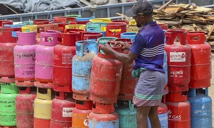 এলপি গ্যাসের দাম কমল  ২৯ টাকা