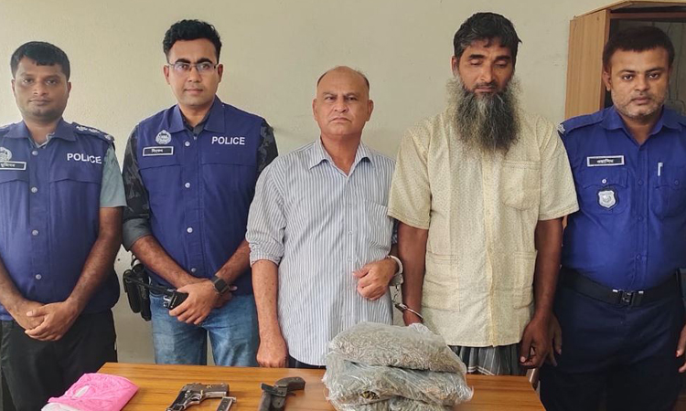 দৌলতপুরে পৃথক অভিযানে অস্ত্র, গুলি ও মাদকসহ আটক ২