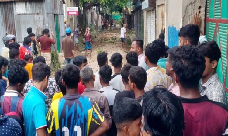 আশুগঞ্জে ফুটবল খেলা নিয়ে দু’দল গ্রামবাসীর সংঘর্ষে আহত ৩০