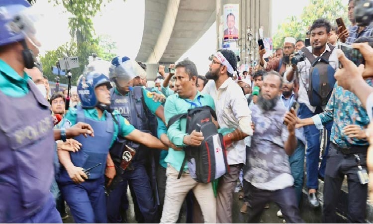 পরশু নয়, কাল থেকেই সব বেসরকারি শিক্ষাপ্রতিষ্ঠানে কর্মবিরতি