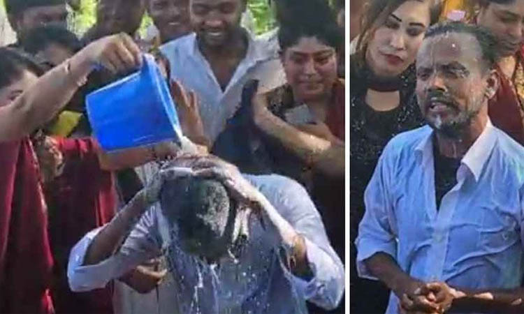দুধ দিয়ে গোসল করে রিয়া মনিকে তালাক দিলেন হিরো আলম