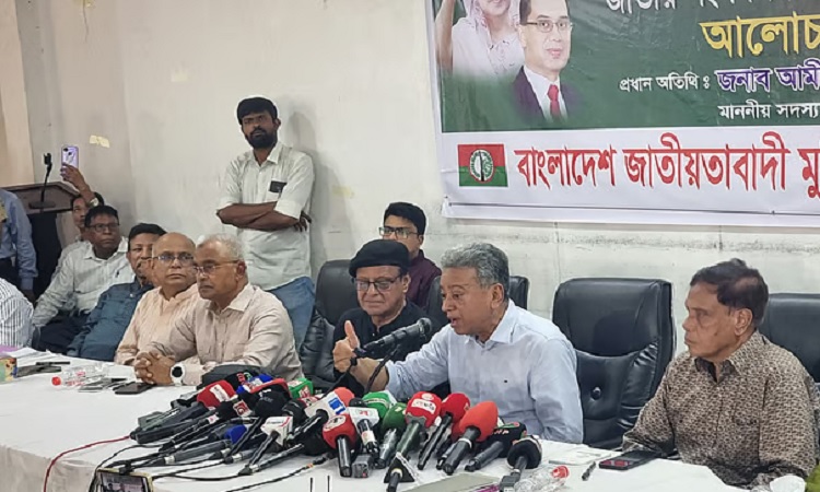 বিতর্কিত উপদেষ্টাদের নির্বাচনের আগে সরে যেতে হবে: আমীর খসরু