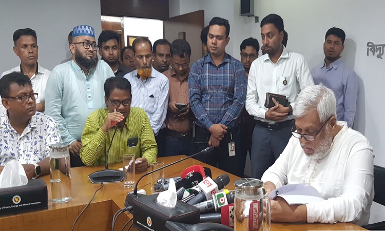 উপদেষ্টাদের নিরপেক্ষতা: ‘বিতর্ক’ এড়াতে ফাওজুল কবিরের দুই ‘ফর্মুলা’