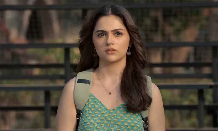 এবার হরর সিনেমায় যুক্ত হচ্ছেন অনীত