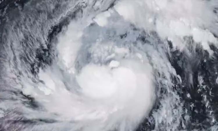 ঘূর্ণিঝড় ‘ফাং-ওয়ং’ আঘাত হানতে পারে আজ