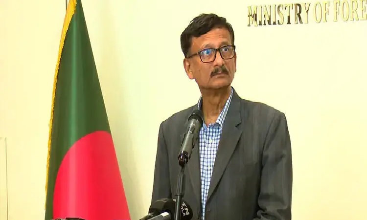 চীন থেকে অস্ত্র কিনলে নিষেধাজ্ঞার আশঙ্কা দেখছে না সরকার