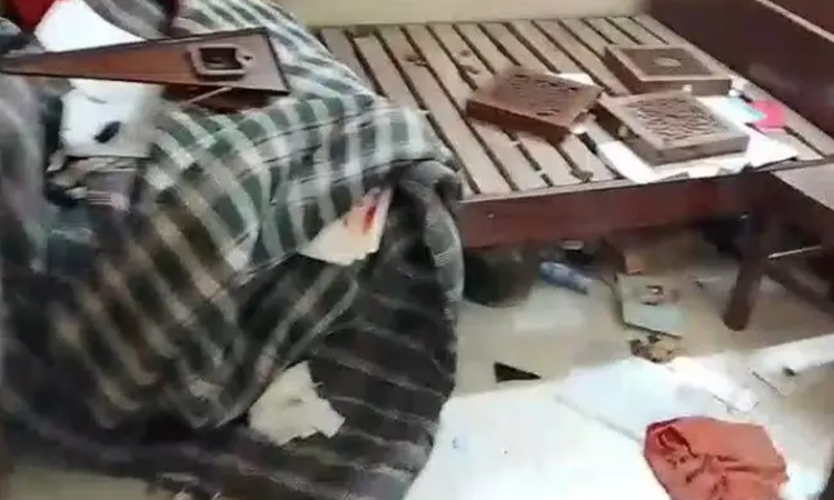 সাবেক রাষ্ট্রপতি আবদুল হামিদের বাড়িতে বিএনপি নেতাকর্মীদের হামলা-ভাঙচুর