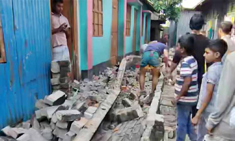 ঢাকাসহ সারাদেশে ভূমিকম্প, নিহত বেড়ে ৬