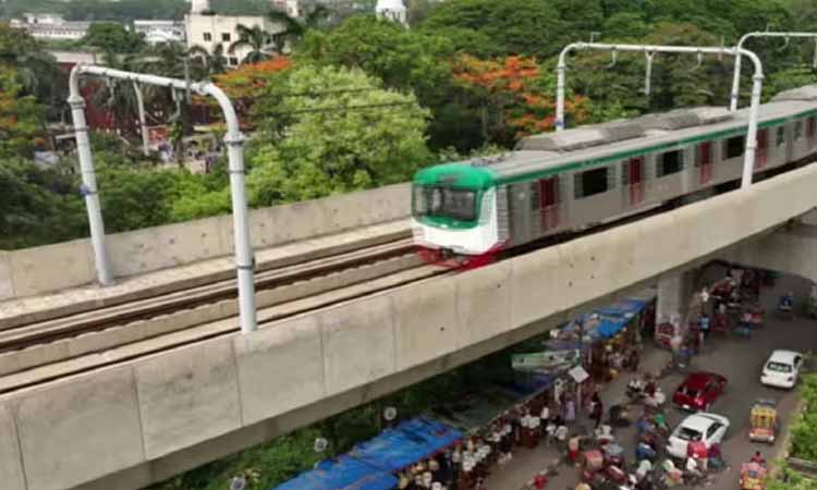 মেট্রোরেলের লাইন থেকে অবিস্ফোরিত দুই ককটেল উদ্ধার