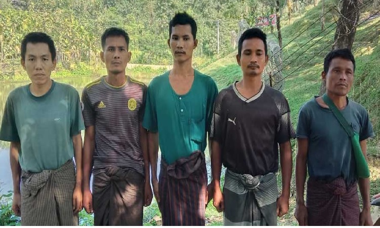 ঘুমধুম সীমান্তে মিয়ানমার সেনা ও বিজিপির ৫ সদস্য আটক