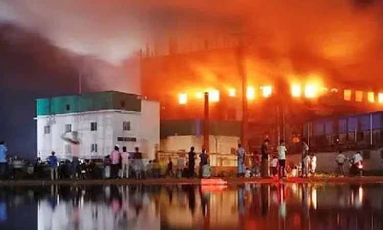 তাজরীন ট্র্যাজেডির ১৩ বছর: ভয়ঙ্কর আতঙ্ক আজও তাড়া করে শ্রমিকদের