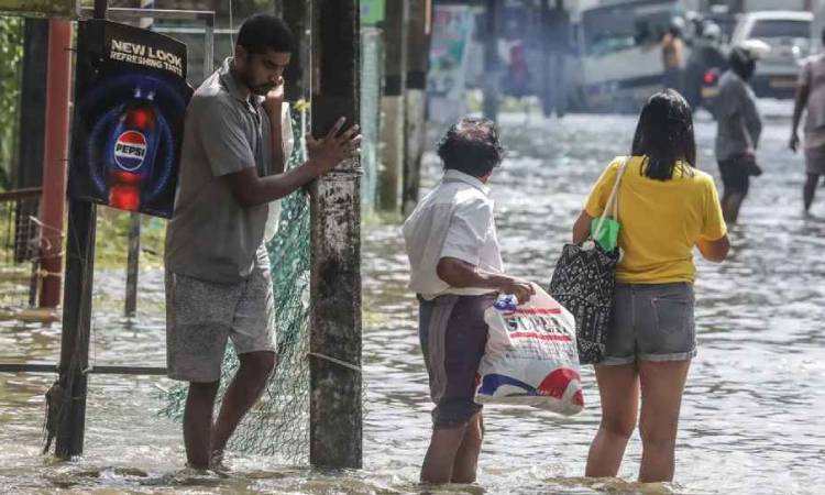 শ্রীলঙ্কায় ভয়াবহ বন্যা ও ভূমিধস, নিহত ৪৪