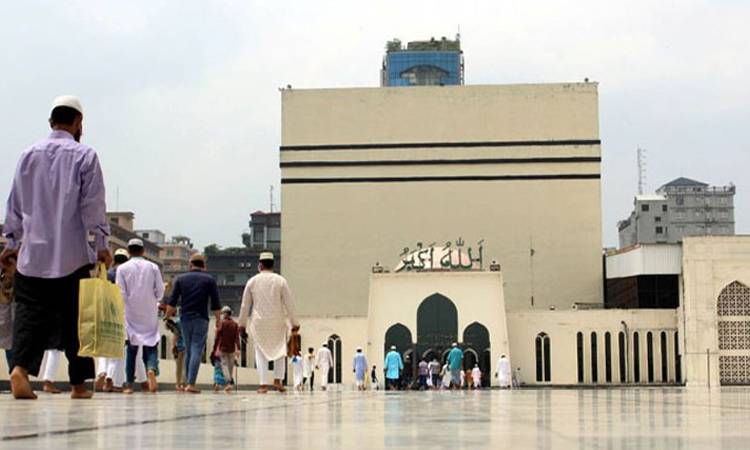 জুমার দিনে হেঁটে মসজিদে যাওয়ার ফজিলত ও তাৎপর্য