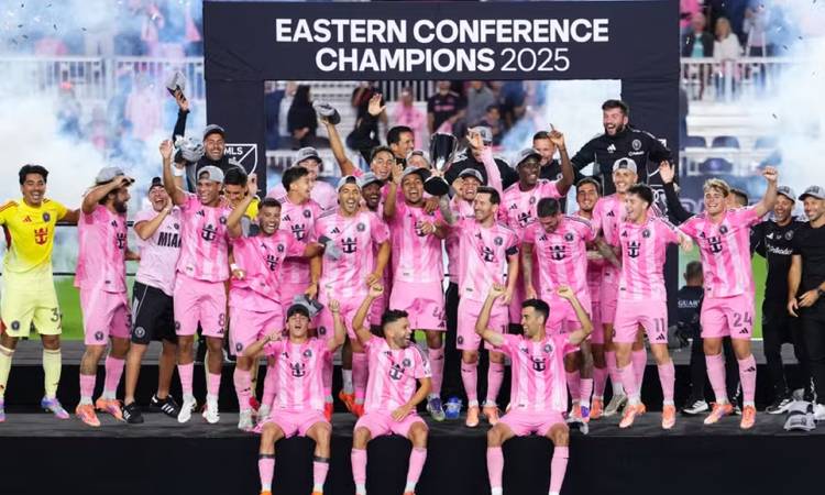 নিউইয়র্ক সিটিকে বিধ্বস্ত করে শিরোপা জিতল মেসির মায়ামি