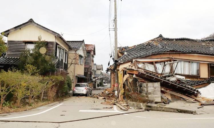 জাপানে সাড়ে ৭ মাত্রার ভূমিকম্পে আহত ৩০