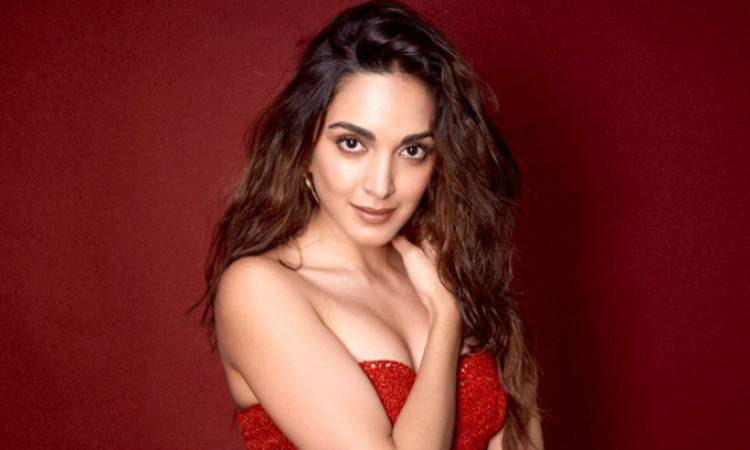 পুরোনো রূপে ফিরলেন কিয়ারা