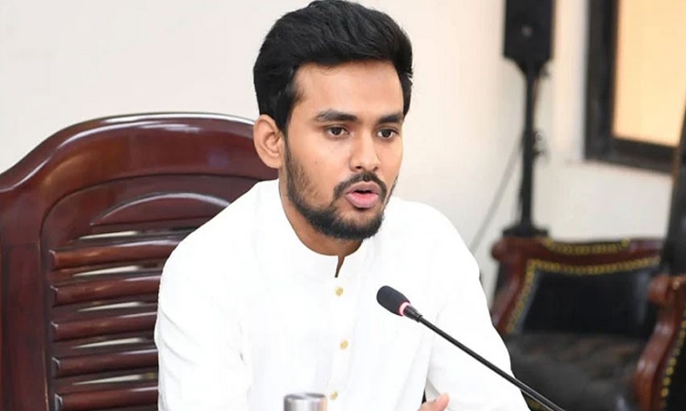 বুধবার জরুরি সংবাদ সম্মেলন ডেকেছেন উপদেষ্টা আসিফ মাহমুদ