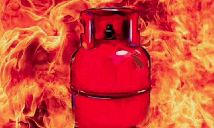 রাজধানীতে রেস্তোঁরায় গ্যাস সিলিন্ডার বিস্ফোরণ, দগ্ধ ৮