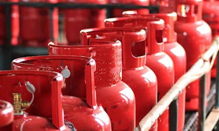 এলপি গ্যাসের নতুন দাম নির্ধারণ আজ