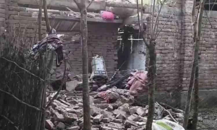 চাঁপাইনবাবগঞ্জে হাত বোমা তৈরির সময় বিস্ফোরণে নিহত ২, আহত ৩