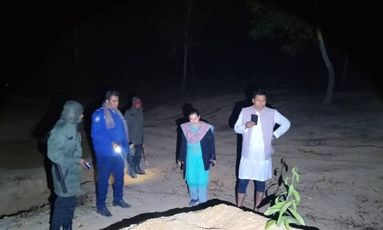 ঝিনাইগাতীতে অবৈধভাবে বালু উত্তোলন বন্ধে রাতভর অভিযান, দুইজনকে কারাদণ্ড