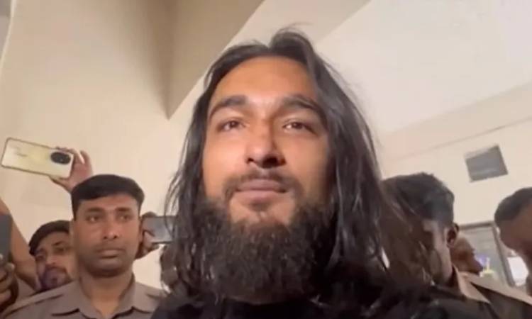 আমার পার্সোনাল লাইফ না মিউজিক নিয়ে ভাবুন: নোবেল